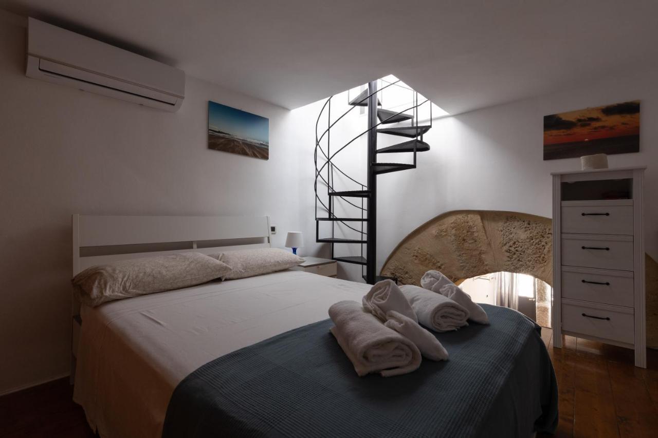 La Casa Del Cacciatore - Alloggio Con Terrazzo Lejlighed Palermo Eksteriør billede